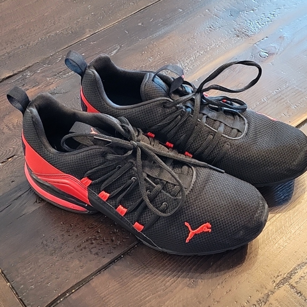 Puma Black and Red Athletic shoes sz 9.5